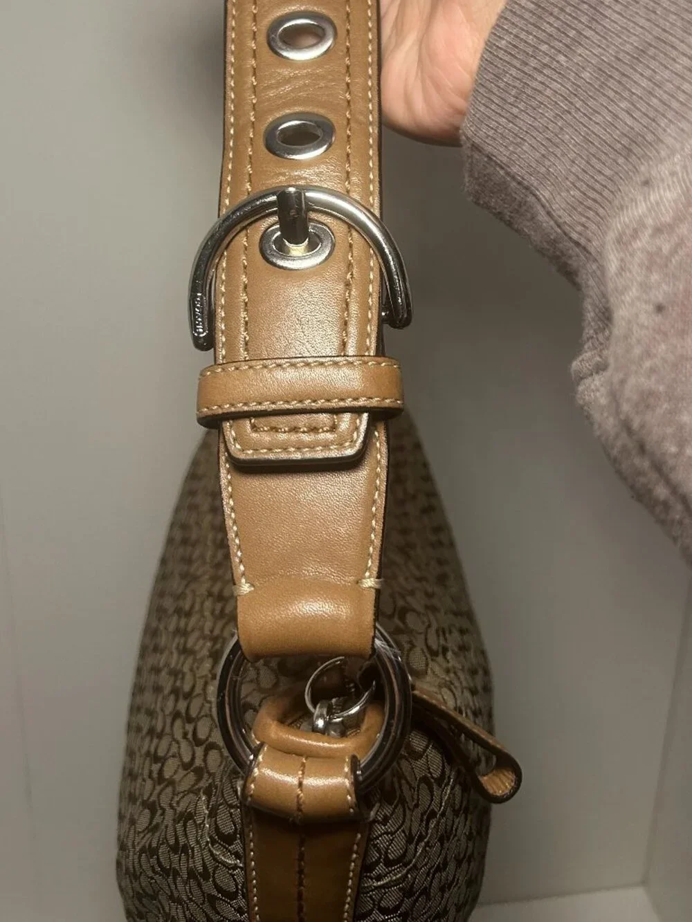 Coach Signature Soho Hobo Shoulder Bag Y2K Brown Tan Leather F10924